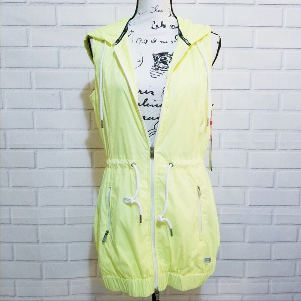 Tommy Hilfiger Sport Pack-able Windbreaker Vest
